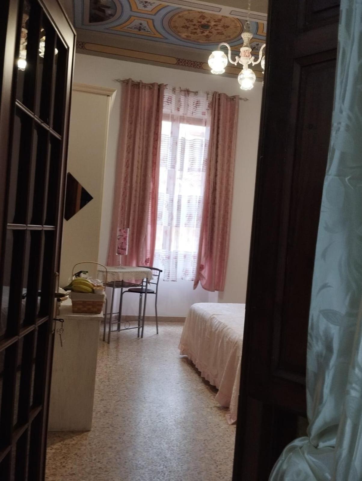 Отель The Family House Ливорно Экстерьер фото